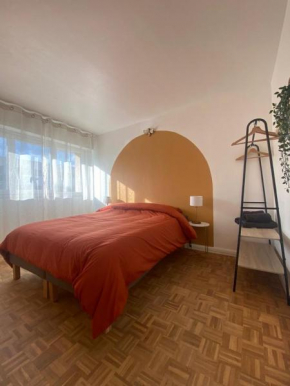 Grand appartement 6 personnes à 5min de Versailles avec parking privé